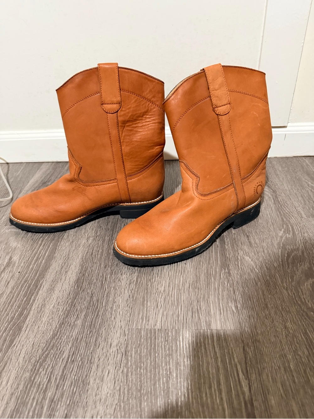 Men's Tan Western Pull-On Cowboy Boots